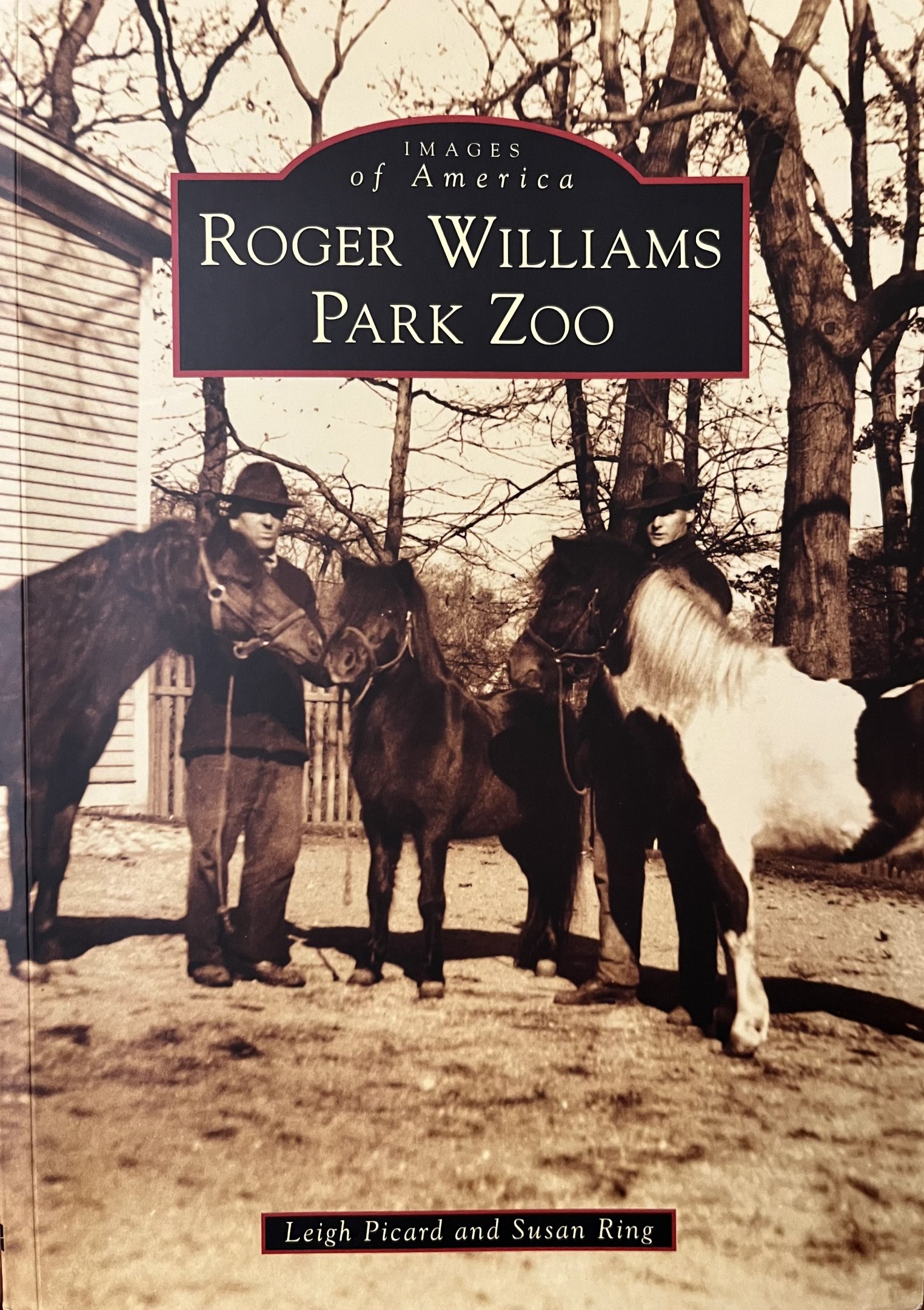 Roger Williams Park Zoo Book (2022)