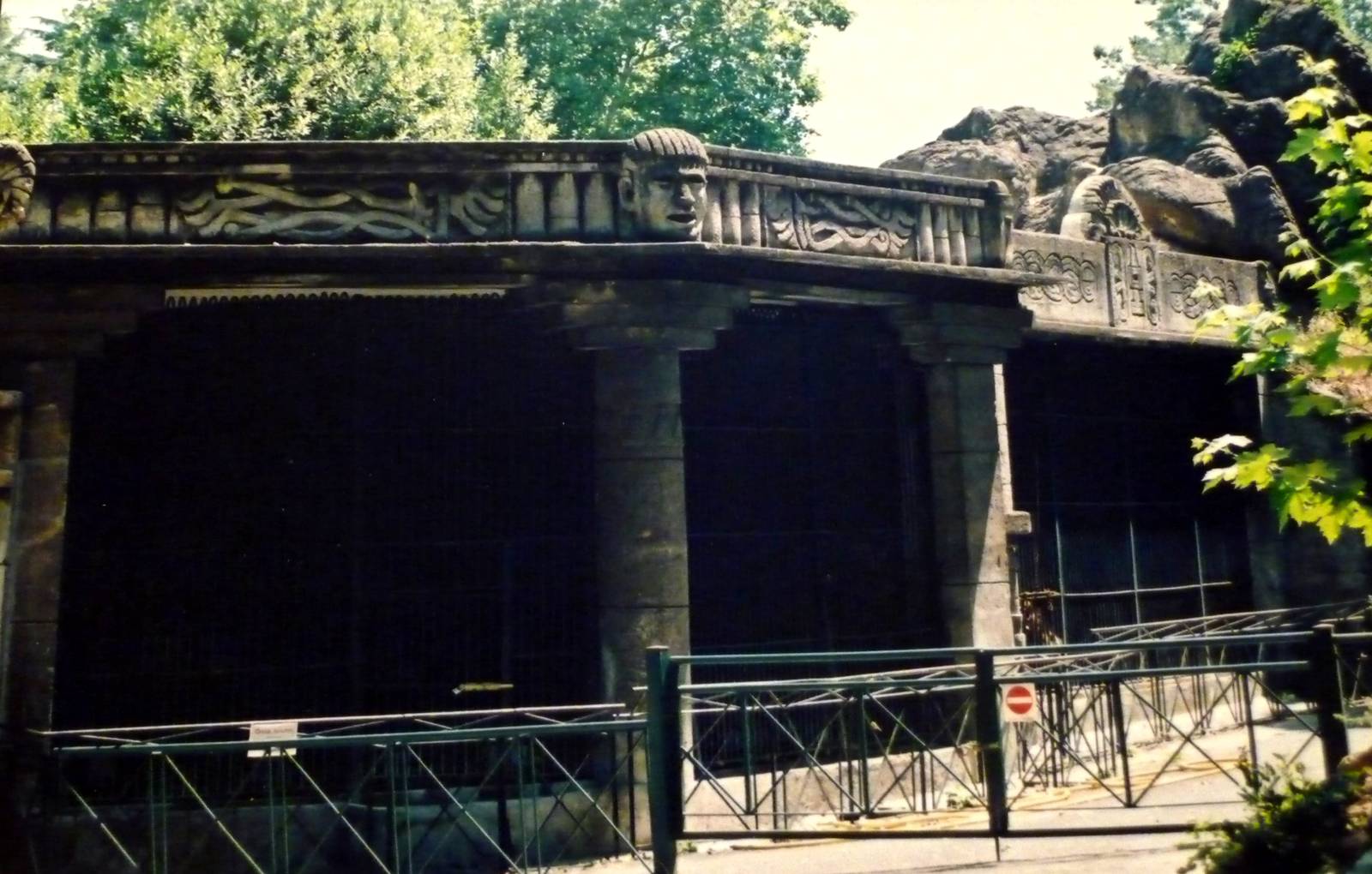 Rome Zoo carnivore cages