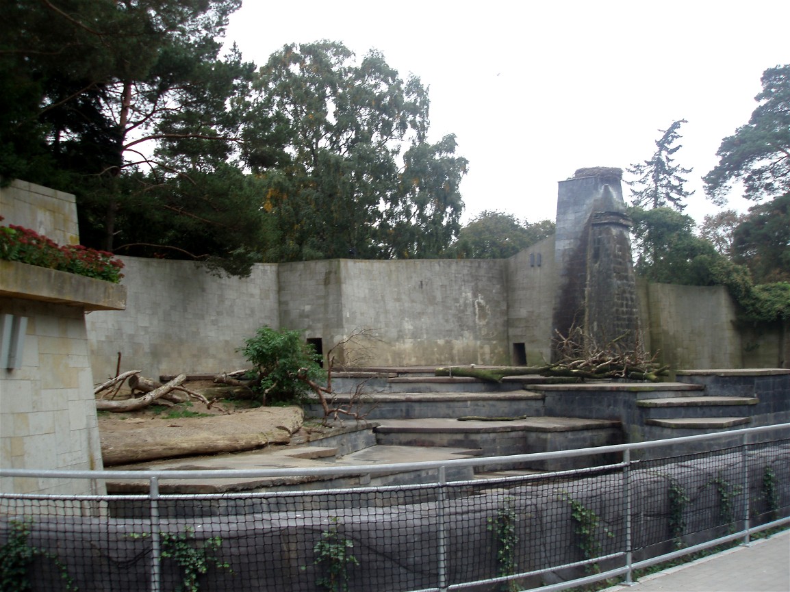 Rostock Zoo - Polar bear exhibit