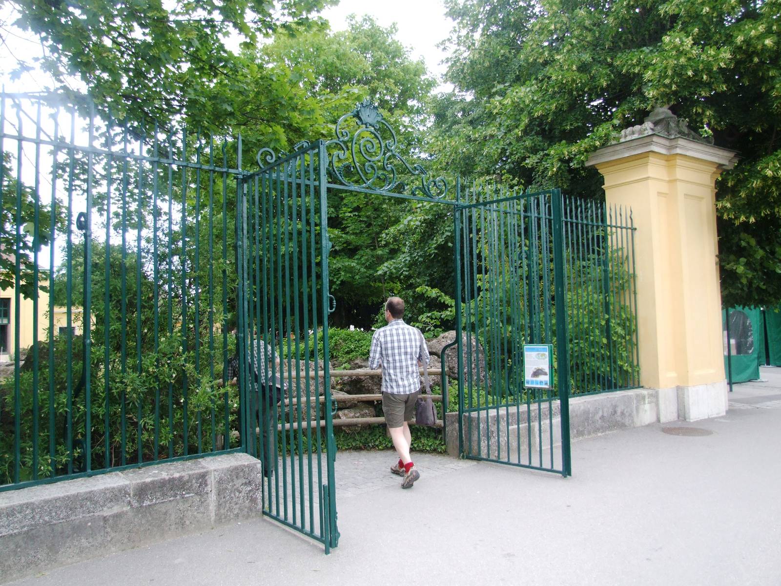 Rotunda Exhibits at Vienna, 14/06/13