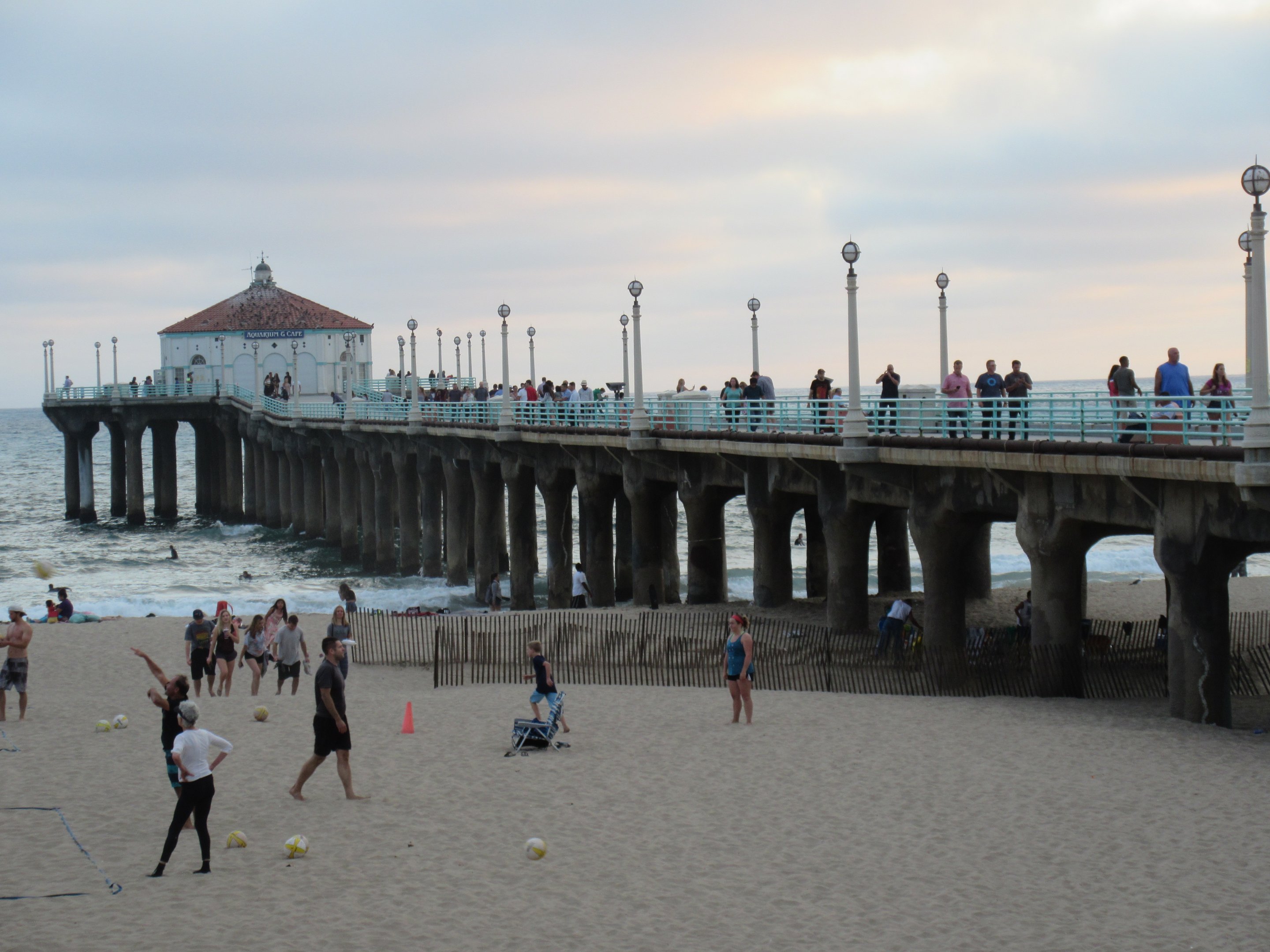 Roundhouse Aquarium (at very end of long pier)