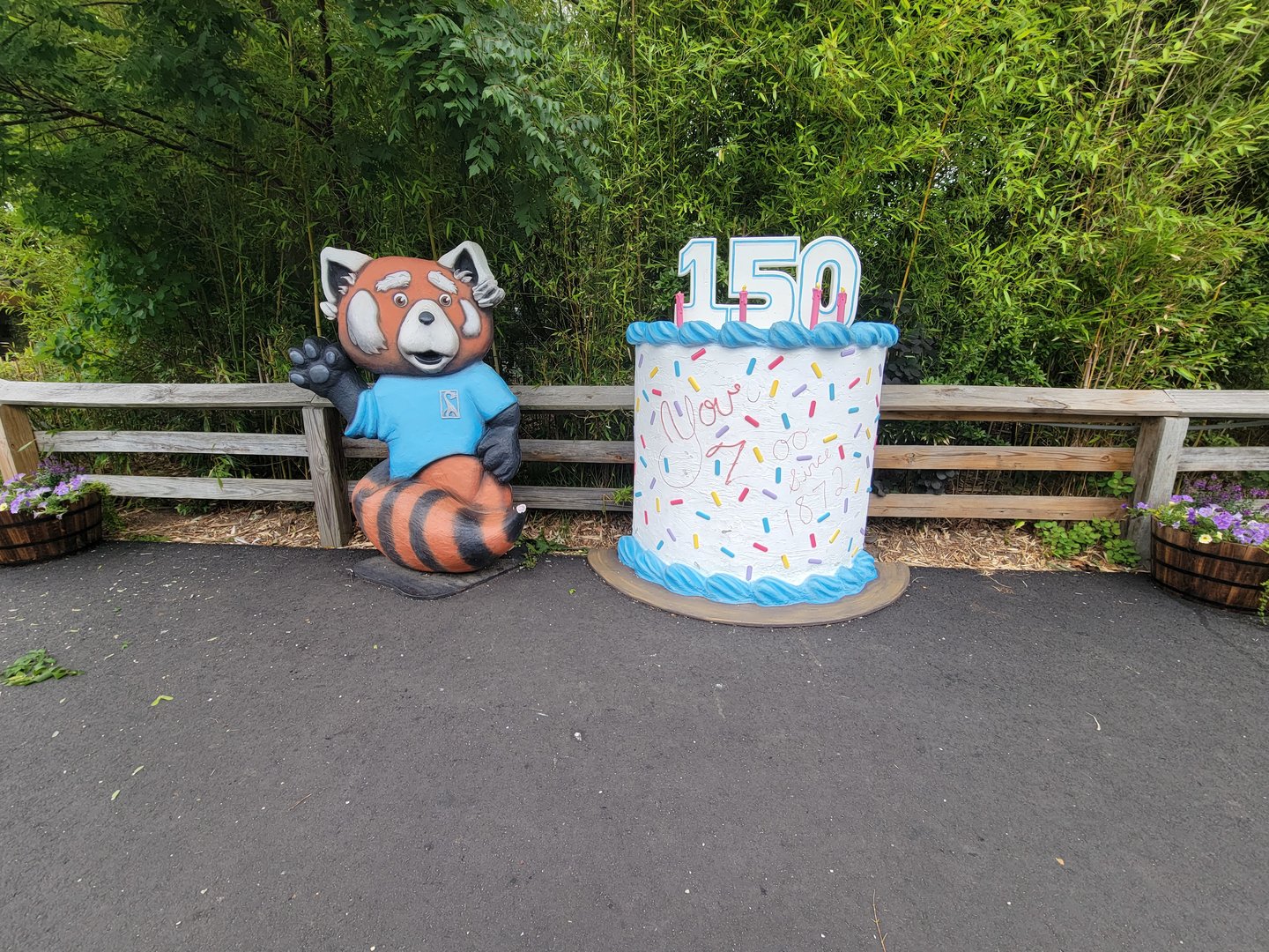 RWPZ 7/22 - 150th anniversary things to pose with, I think?