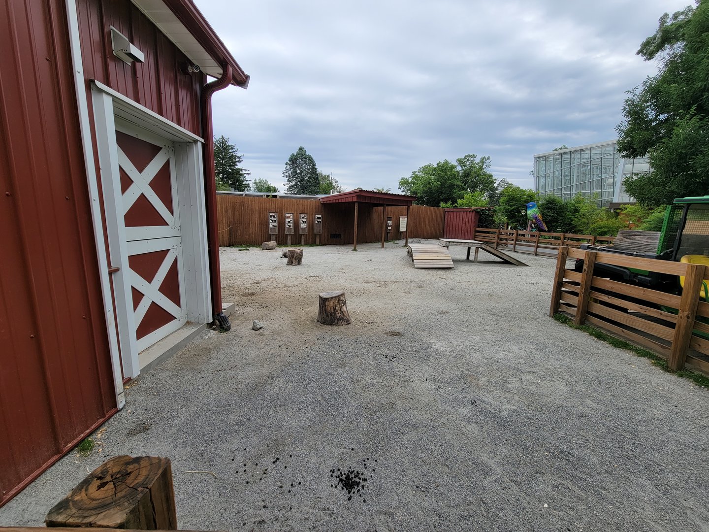 RWPZ 7/22 - Alex & Ani Farmyard, Contact Yard