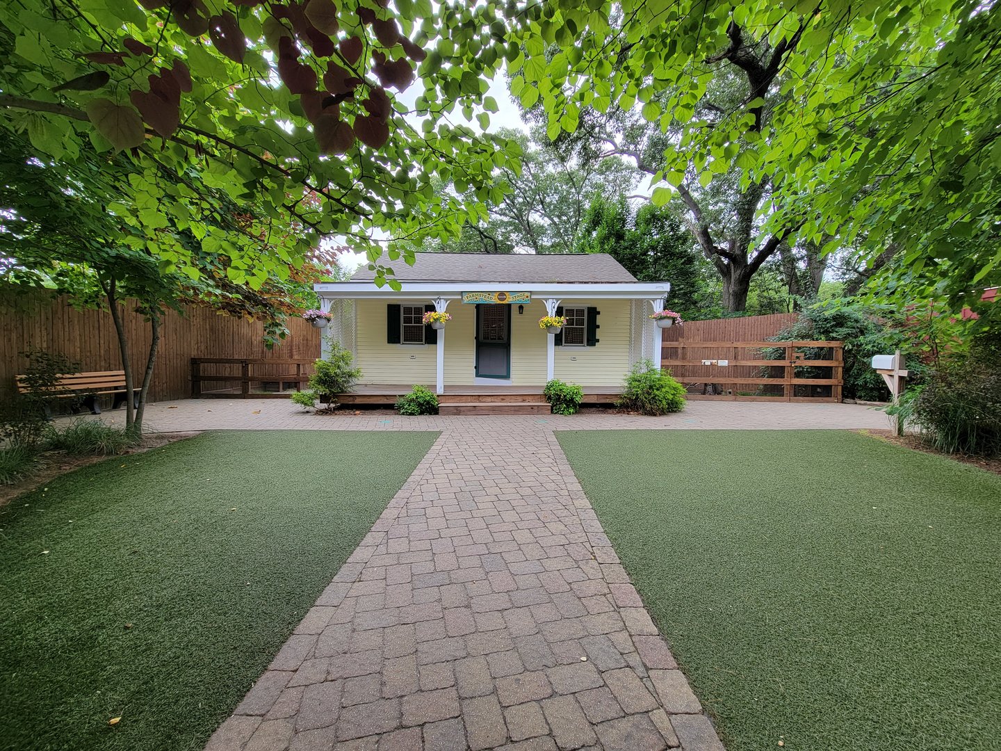 RWPZ 7/22 - Alex & Ani Farmyard