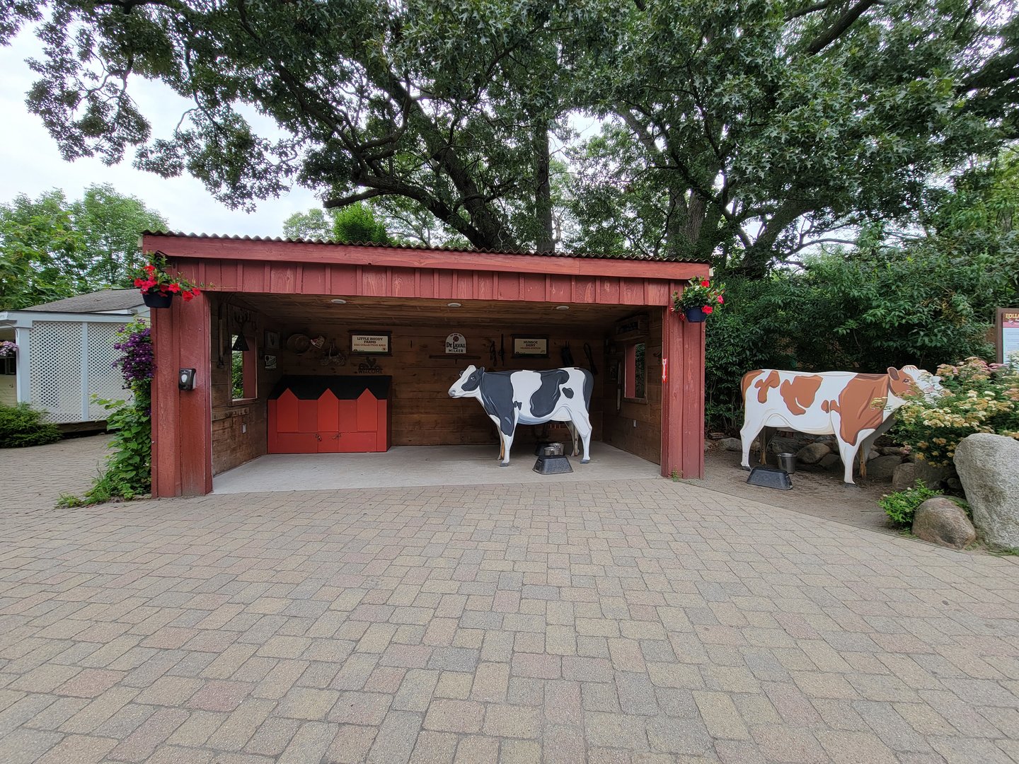 RWPZ 7/22 - Alex & Ani Farmyard