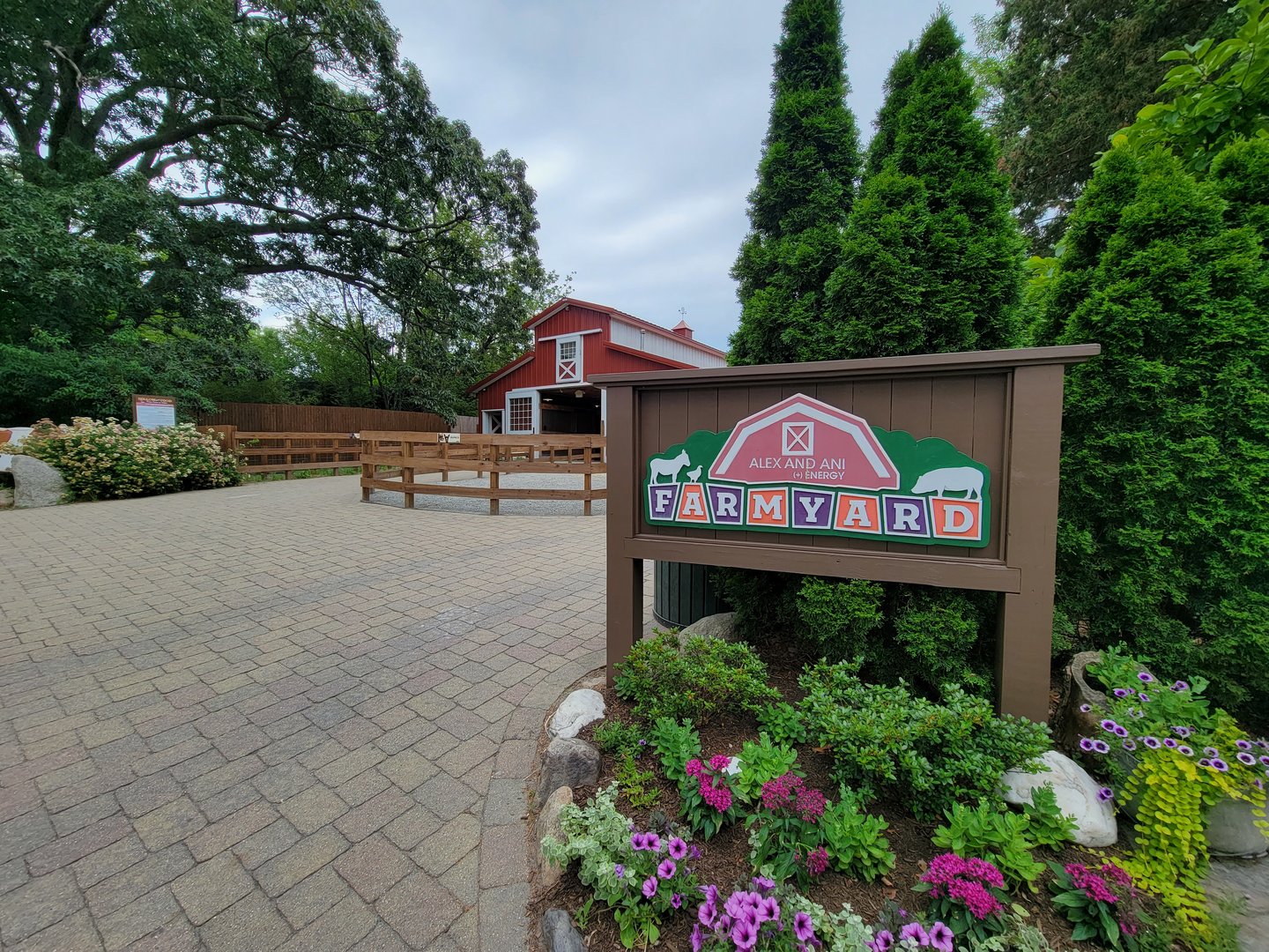 RWPZ 7/22 - Alex & Ani Farmyard