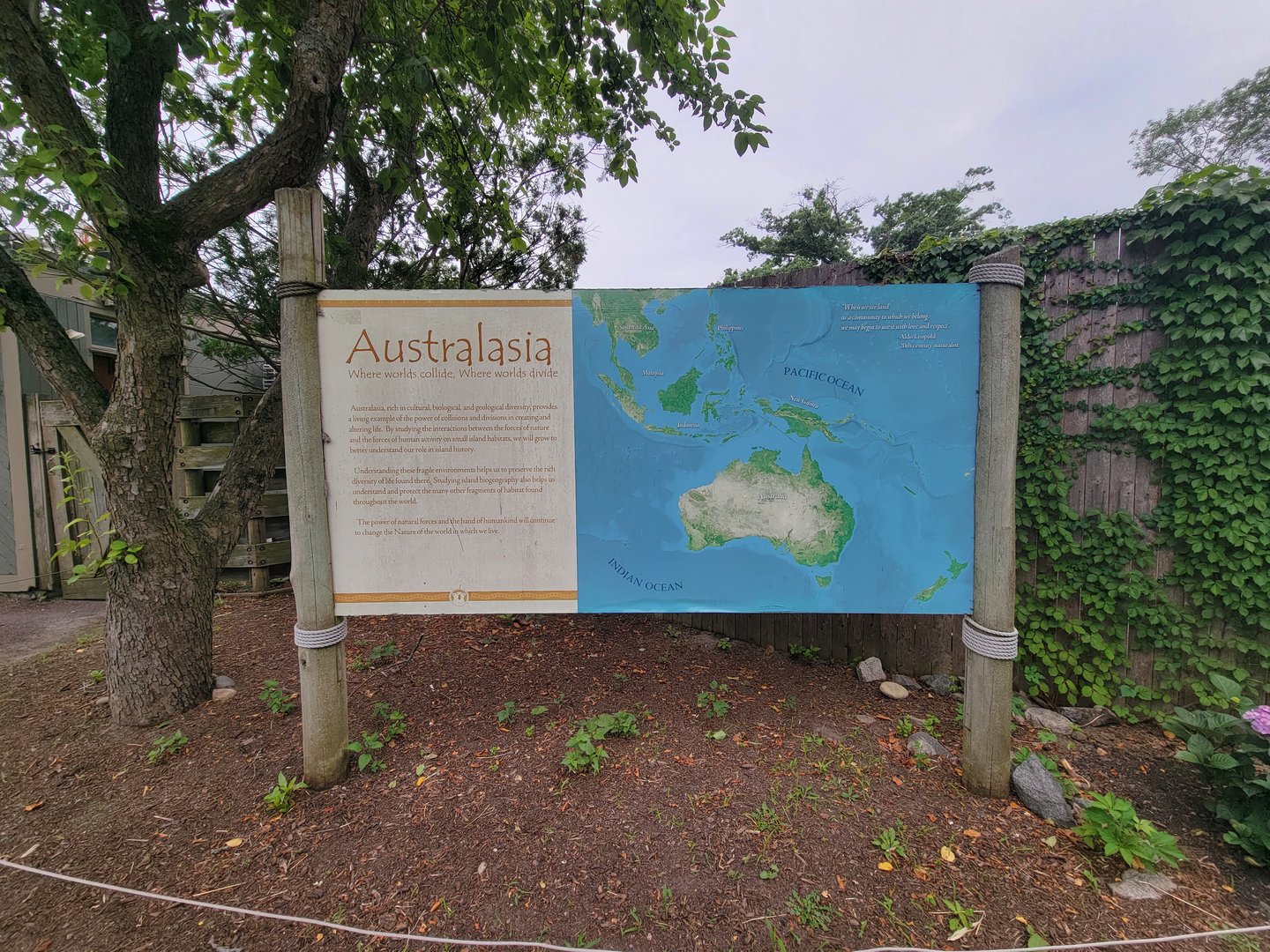 RWPZ 7/22 - Australasia area sign