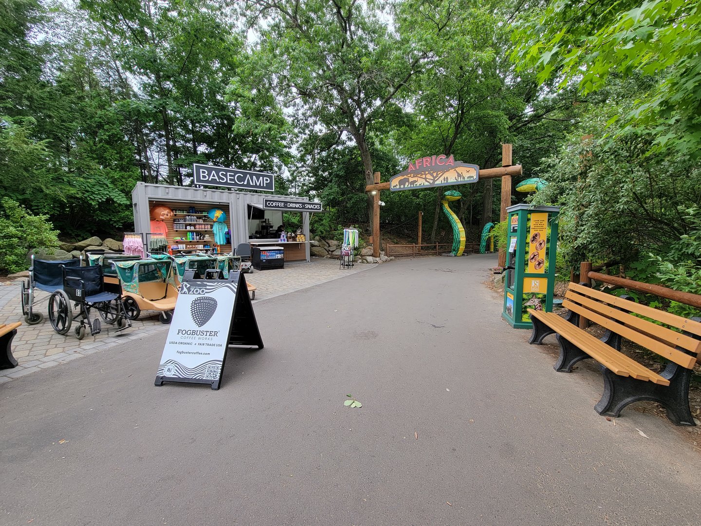 RWPZ 7/22 - Inside entrance