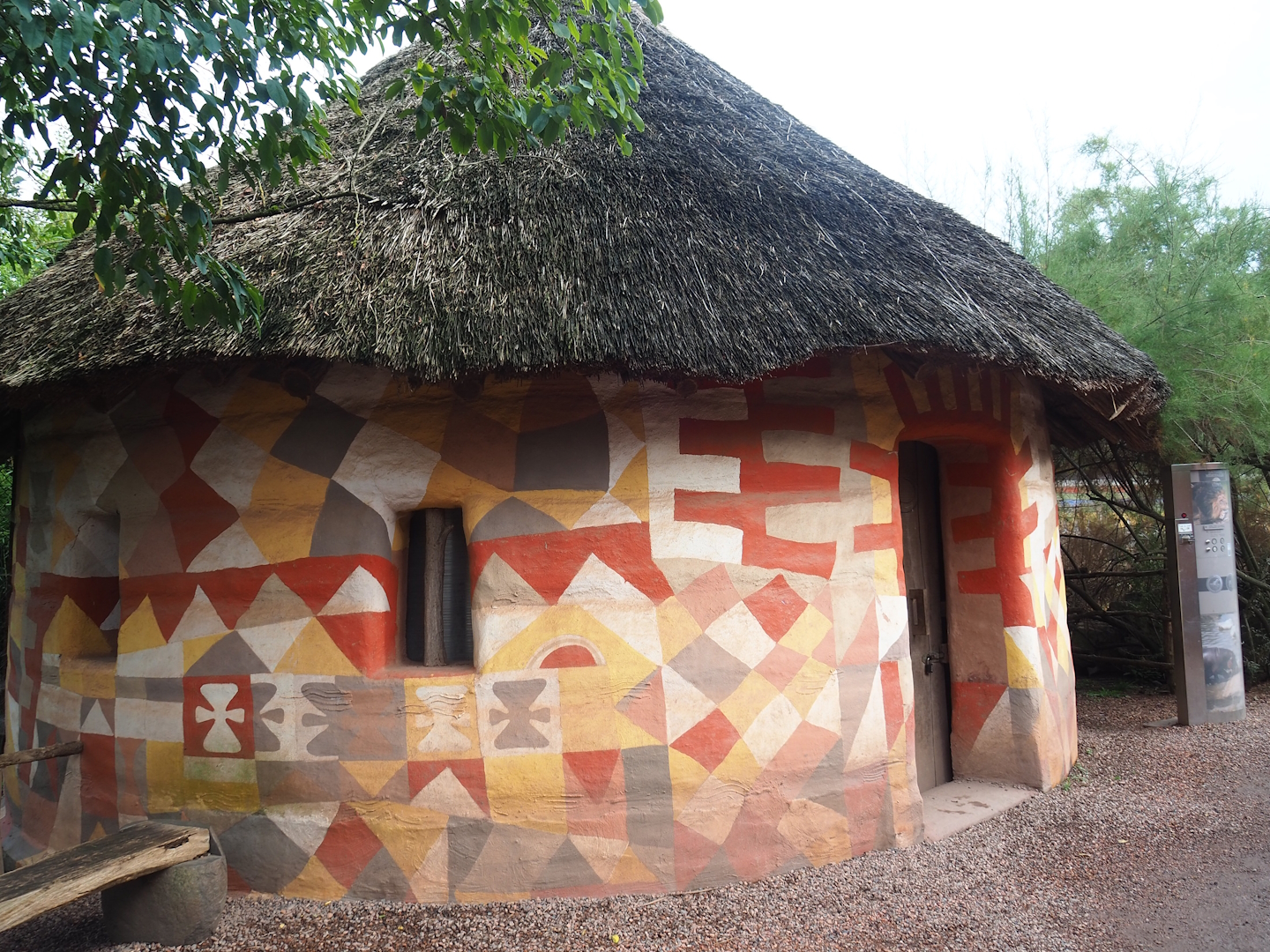 Saddle-billed stork and Hamerkop barn, 2023-10-13
