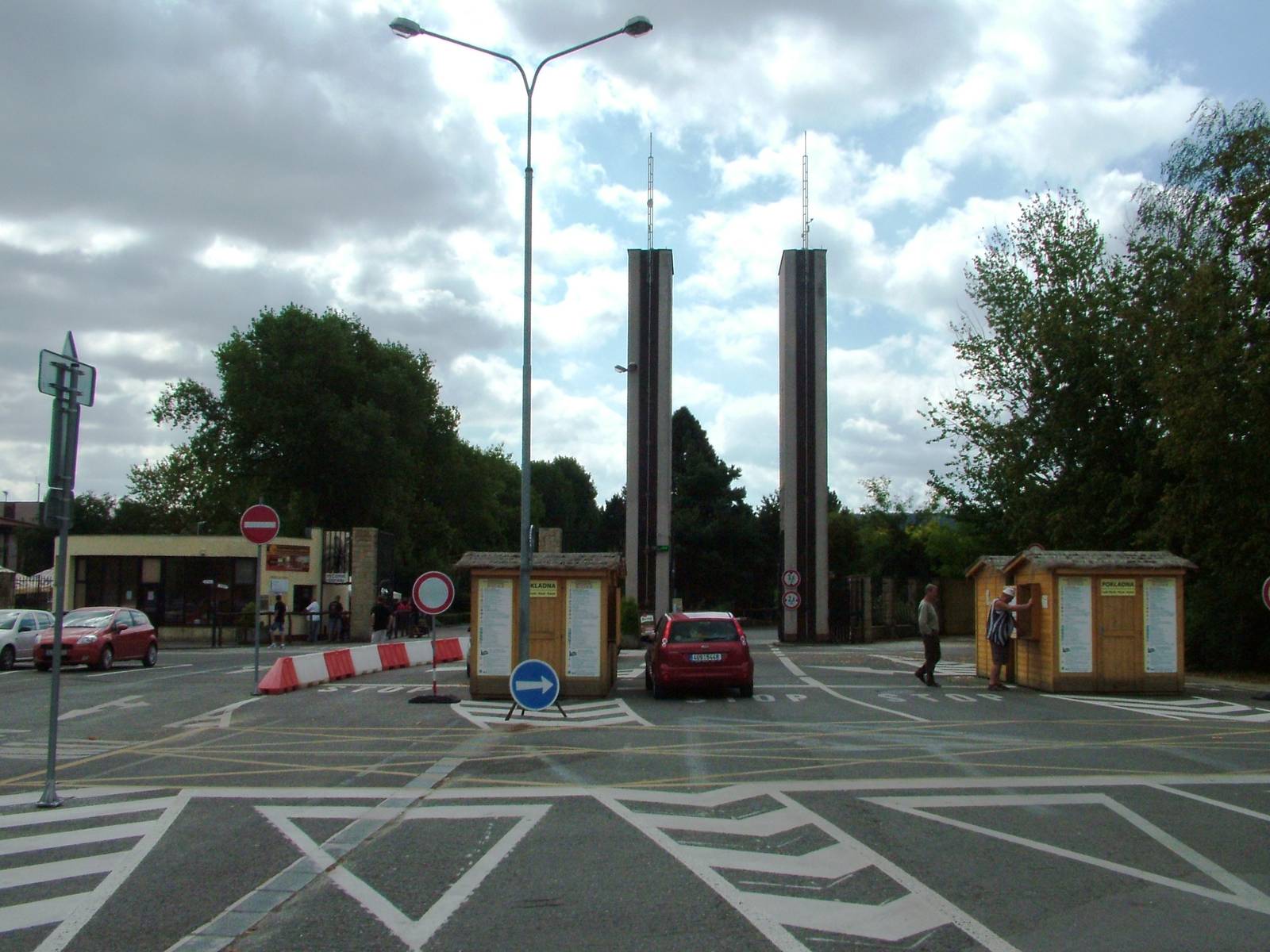 Safari Drive Entrance at Dvur Kralove, 27/08/12