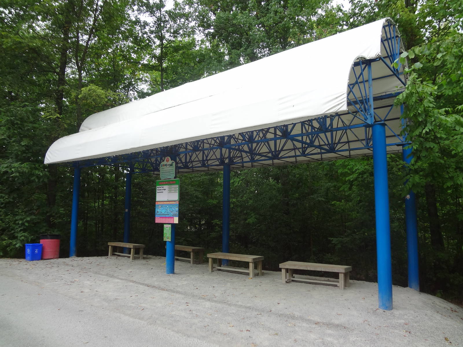 Safari Niagara Tram Station