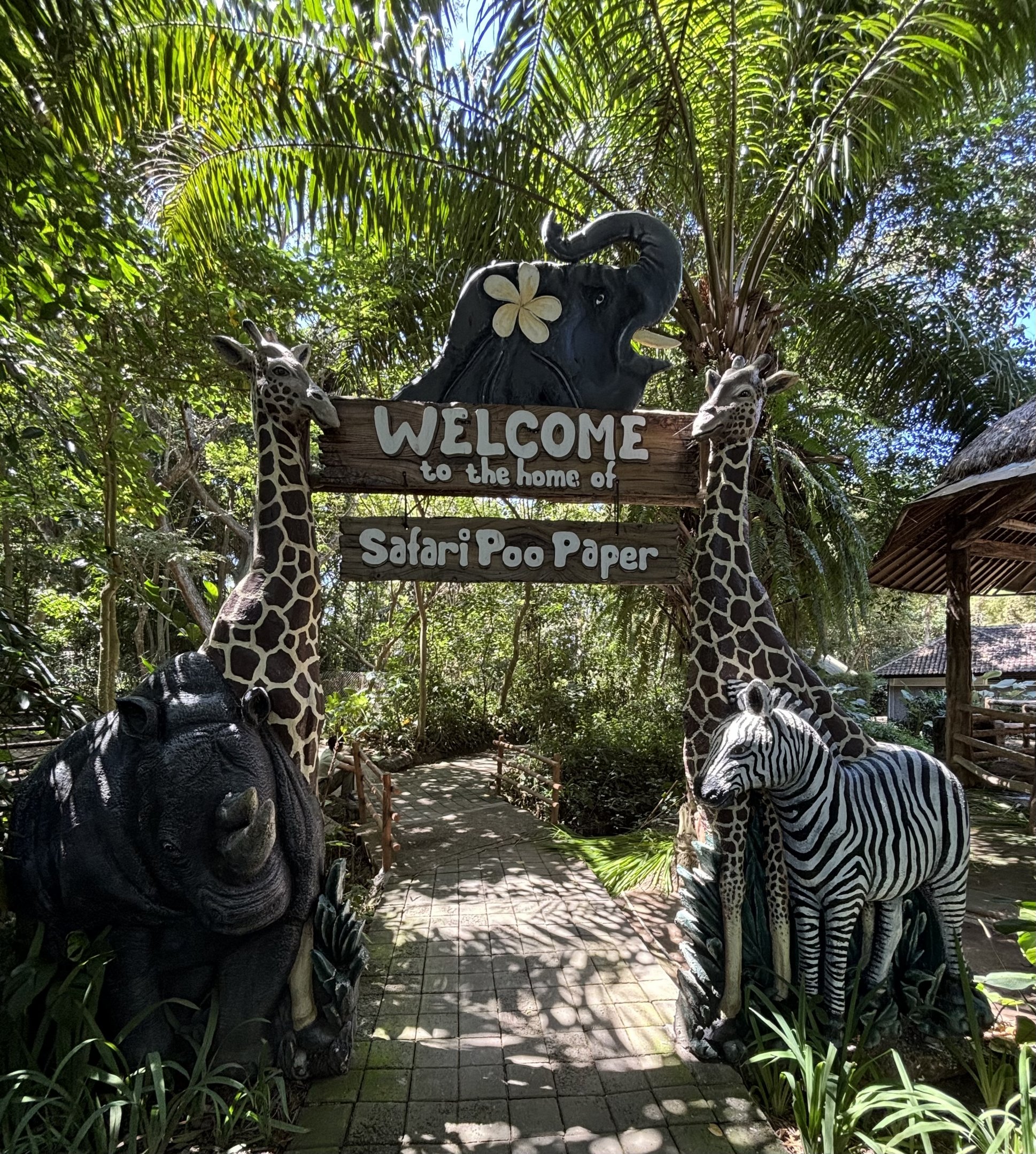 Safari Poo Paper Entrance