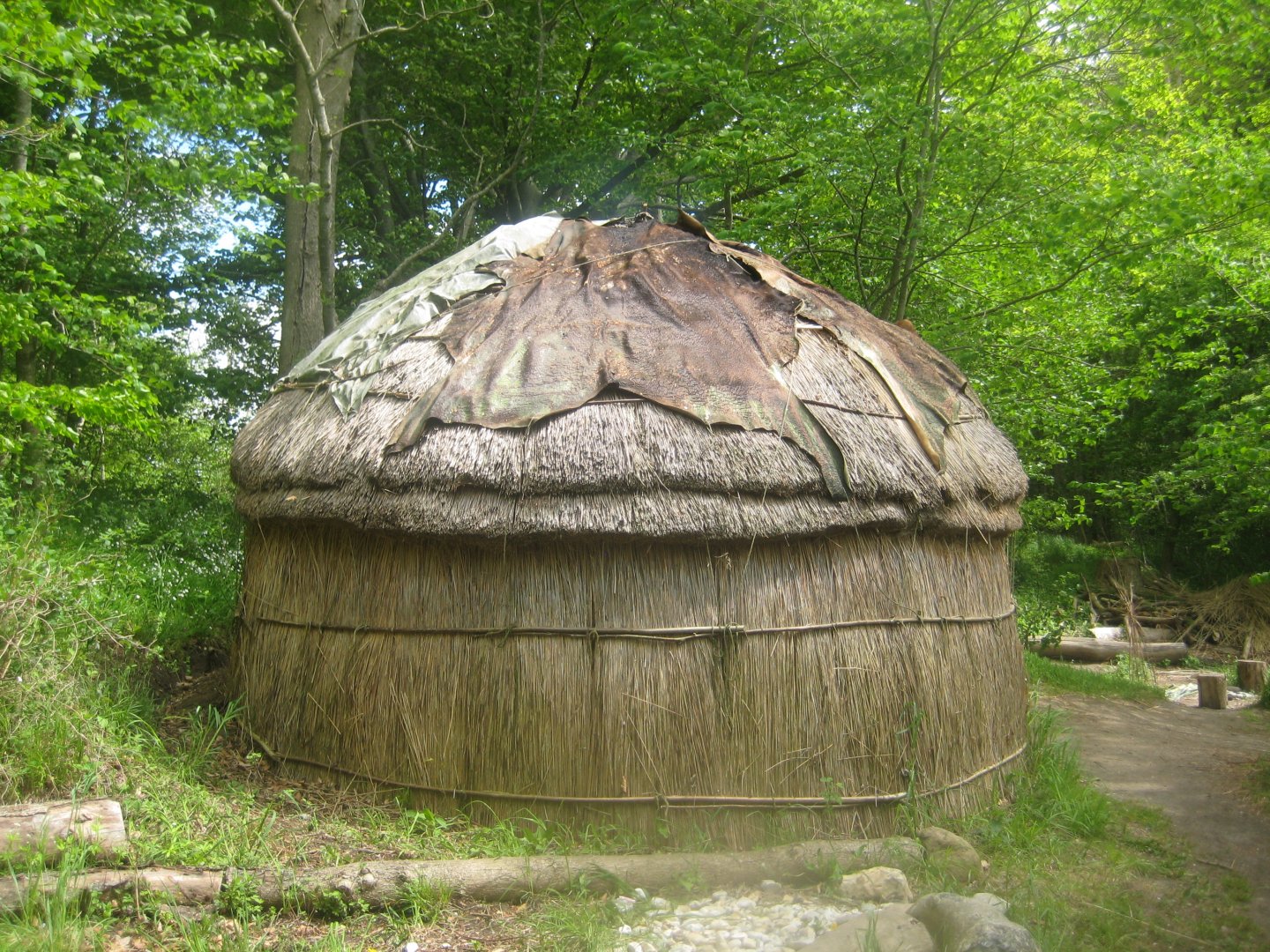 Sagnlandet Lejre - "Ertebølle" Stone Age hut