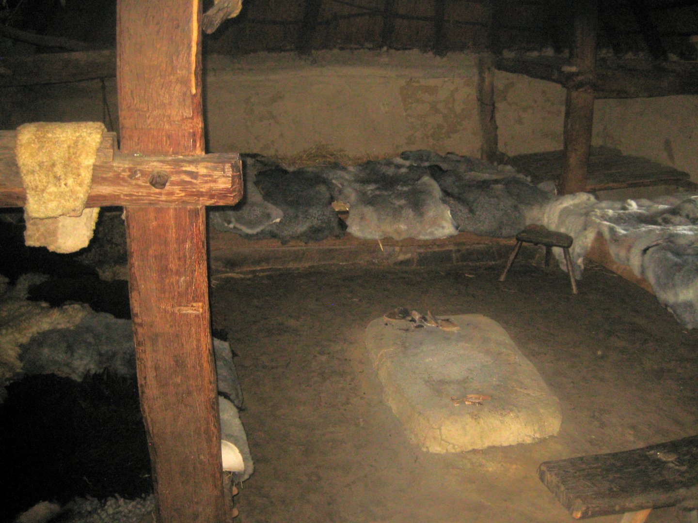 Sagnlandet Lejre - Inside Iron Age house
