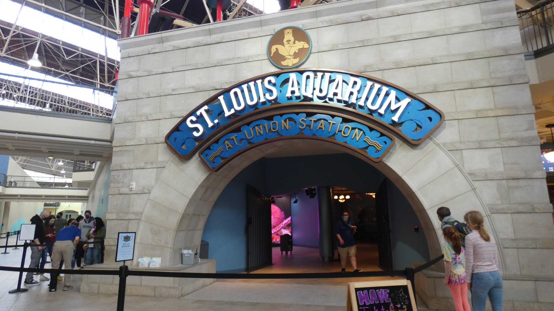 Saint Louis Aquarium Entrance - Mar. 2022