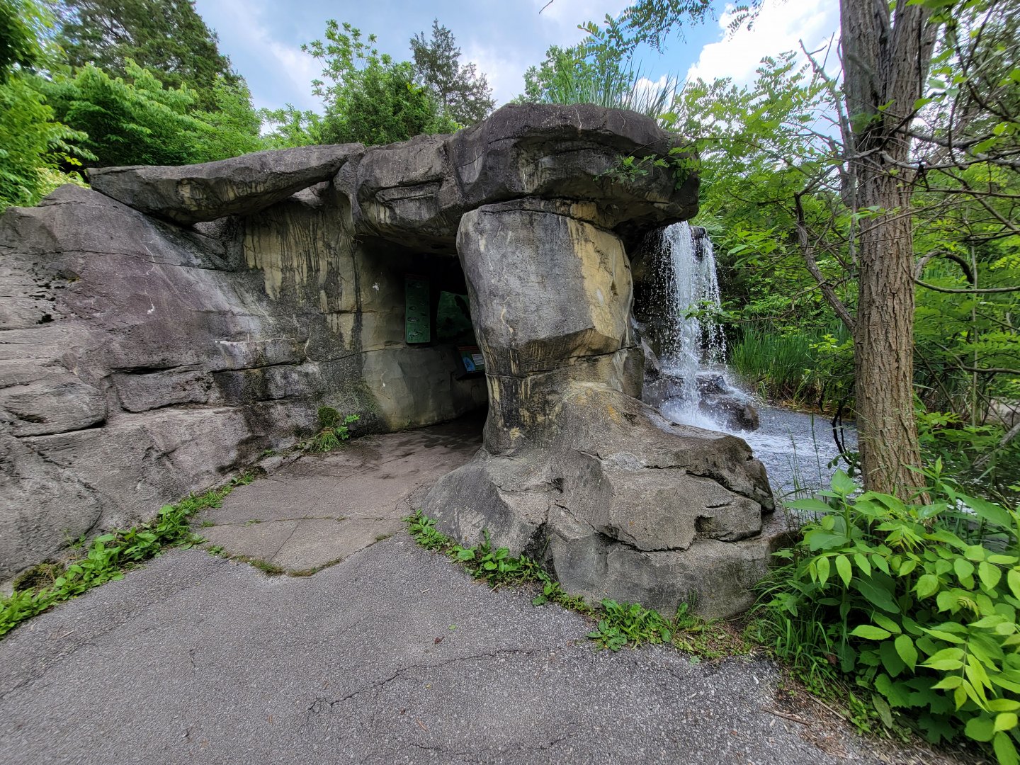 Salato - Stream fake waterfall