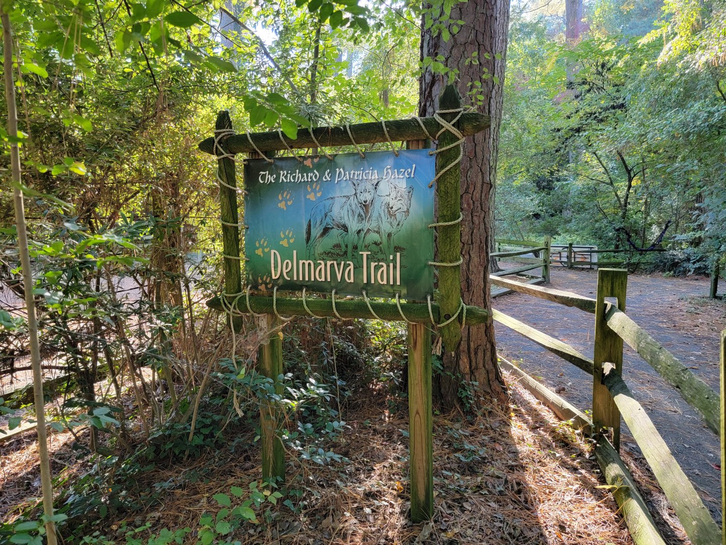 Salisbury Zoo - Delmarva Trail sign