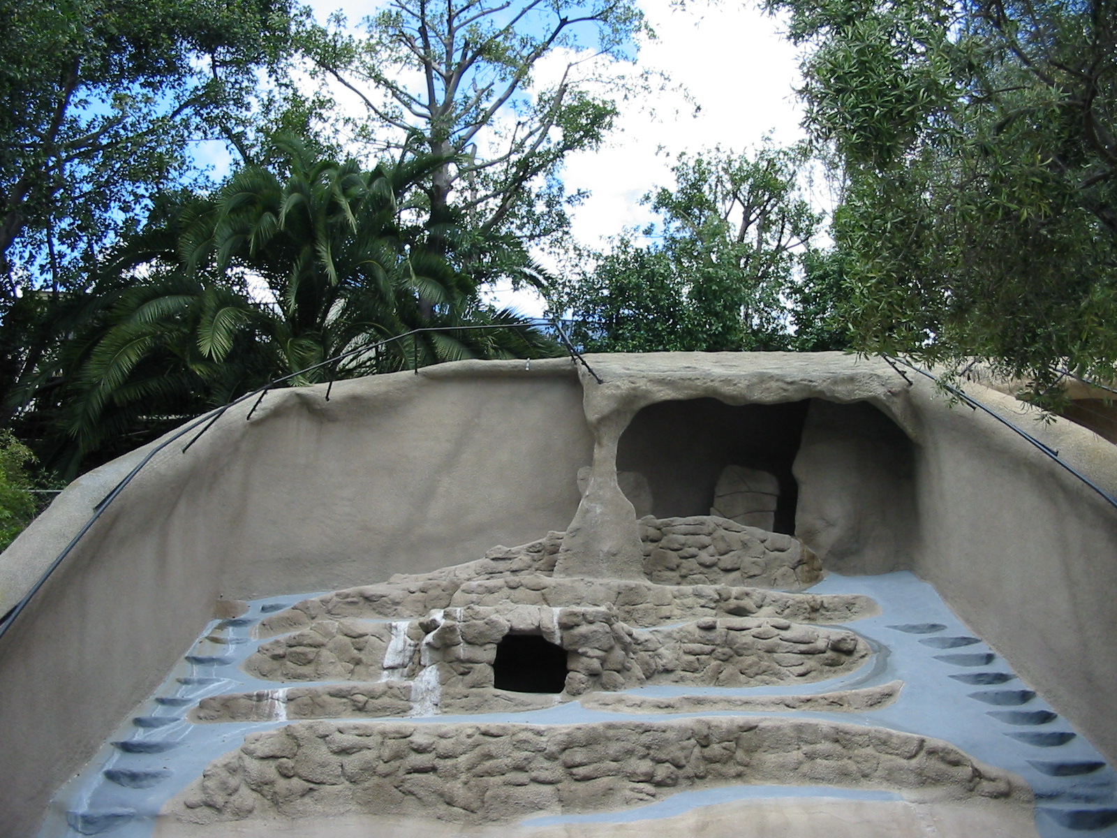 San Diego Zoo 2003 - Japanese Serow exhibit