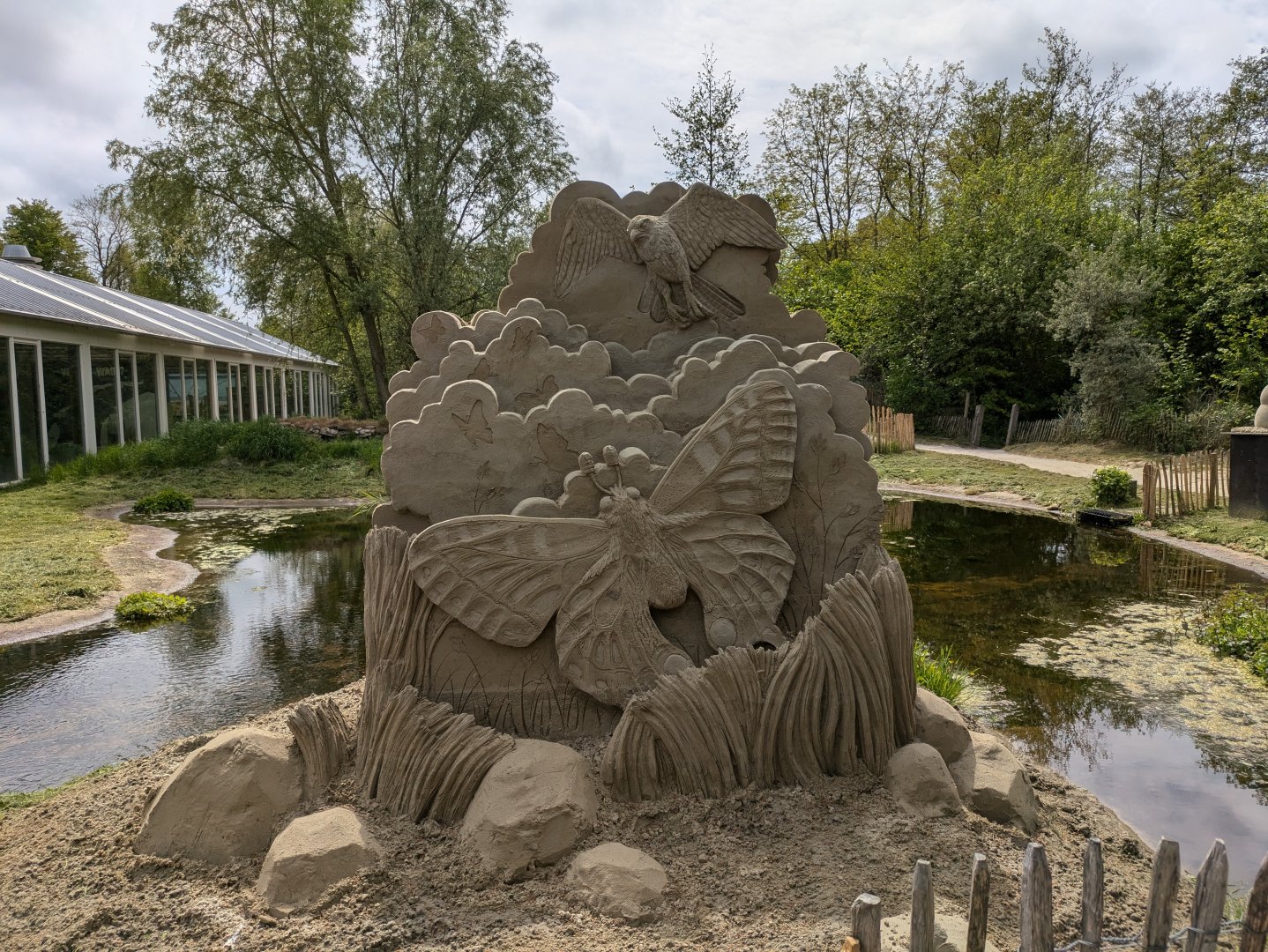 Sand & Zoo event - Butterfly sand sculpture