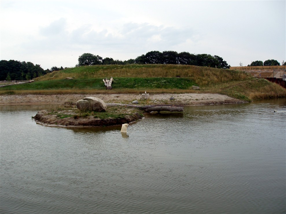Scandinavian Wildlife Park - Polar Bear Park