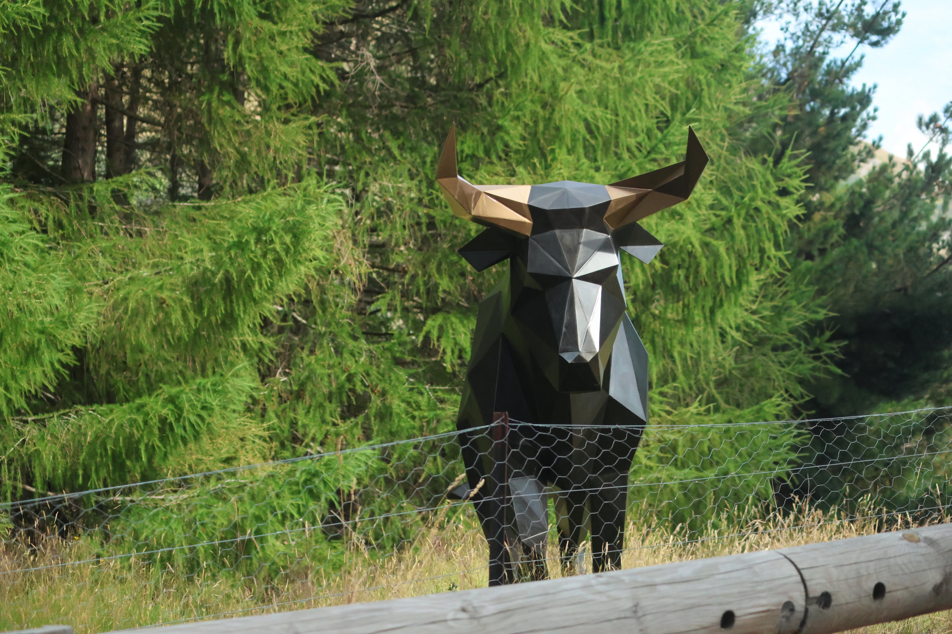 Sculpture of Bull, Queenstown