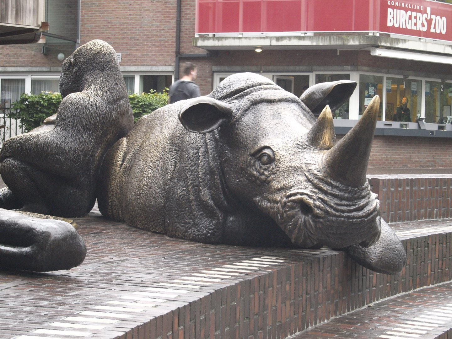 Sculptures at entrance