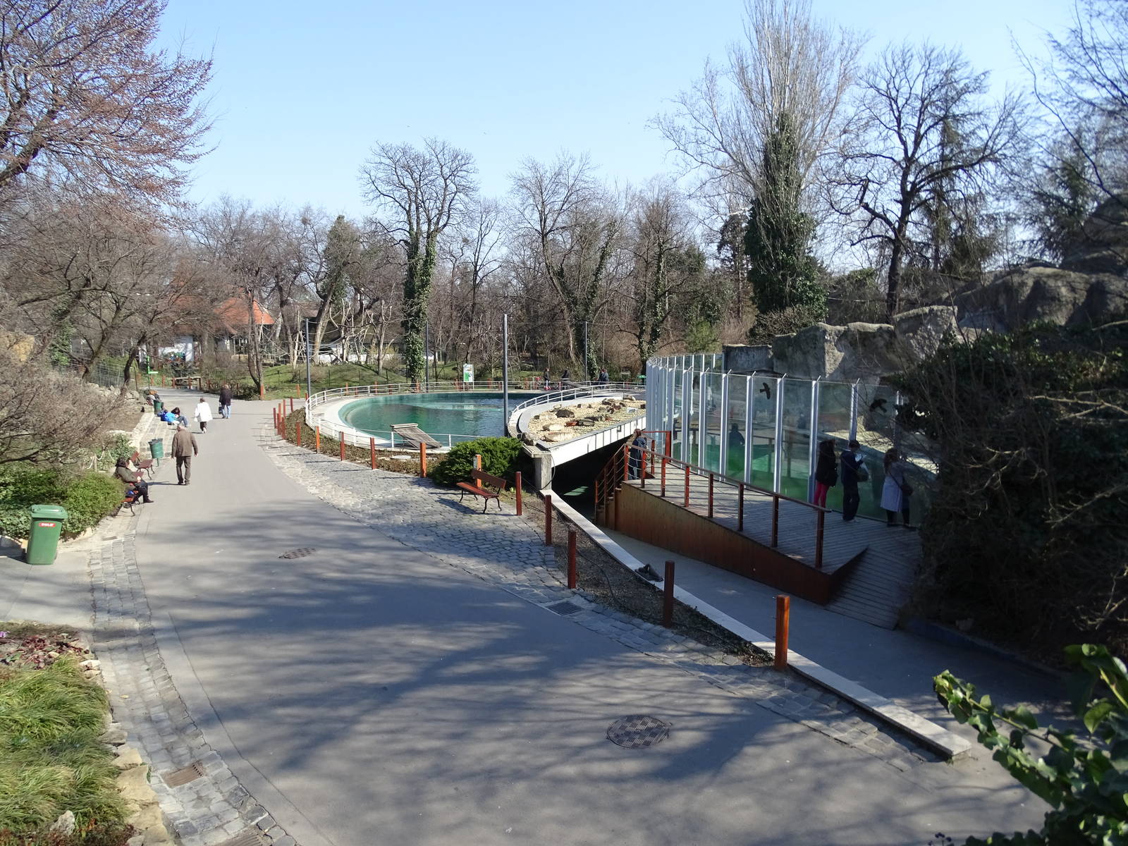 Sea lion and Kamchatka bear enclosures
