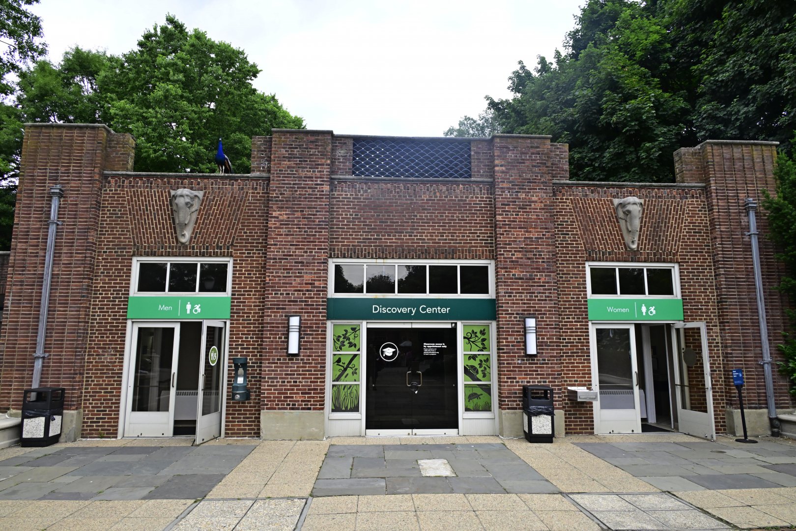 Sea Lion Court - Unlabeled Building