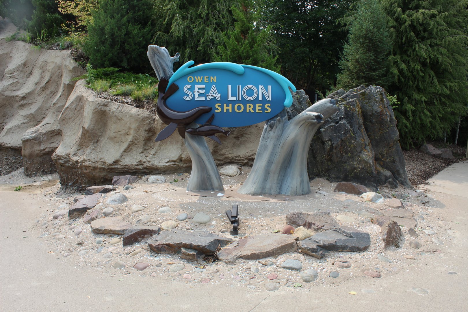 Sea Lion Shores Entrance Sign