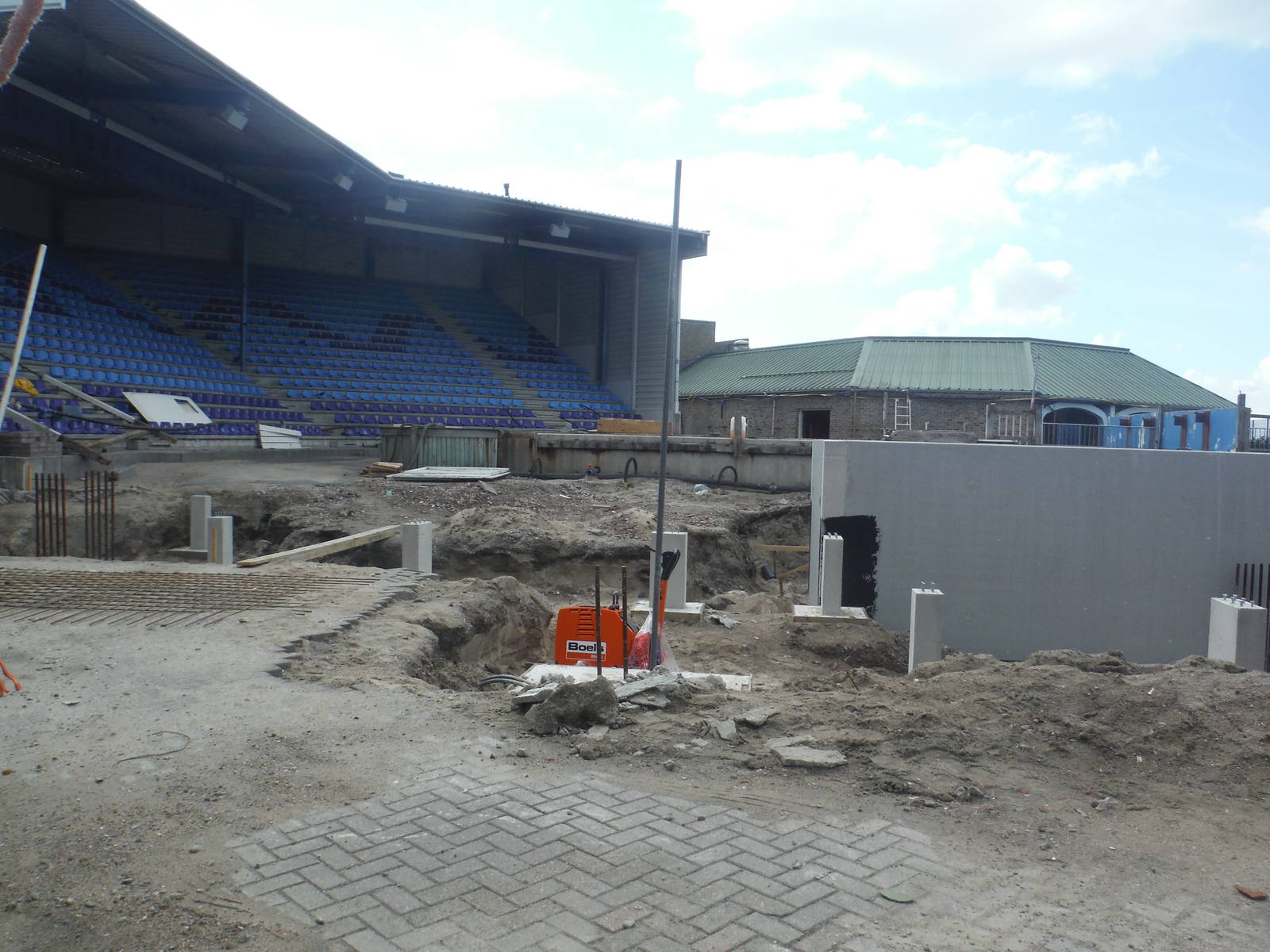 Sea Lion Theater Construction