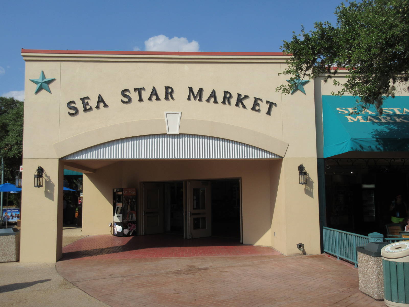 Sea Star Market - gift shop