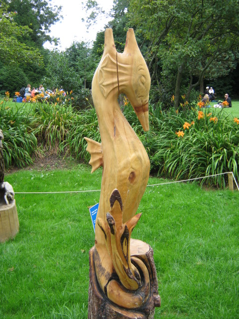 Seahorse carving 2012