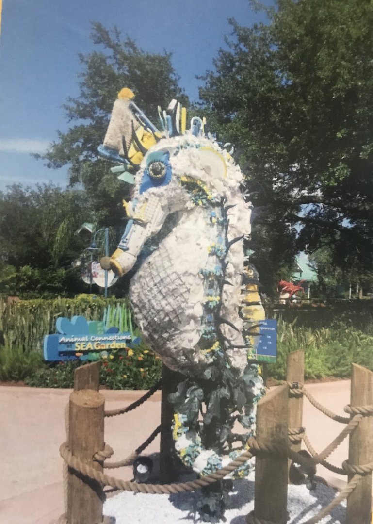 Seahorse statue (2014)