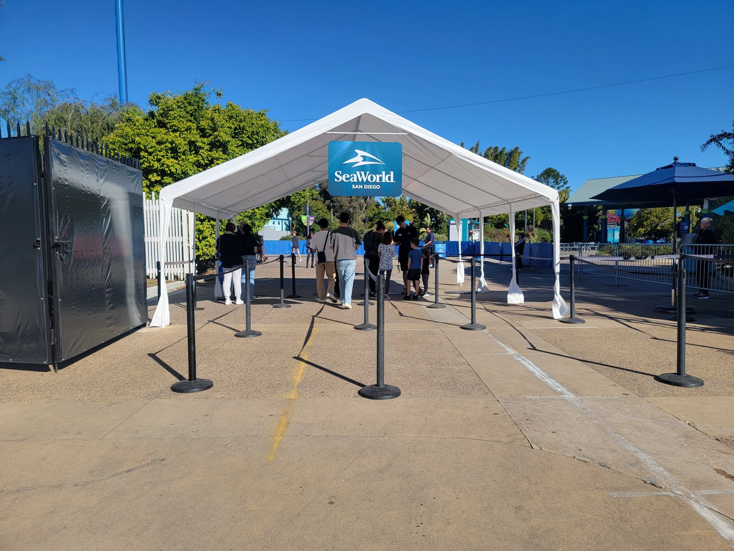 SeaWorld San Diego - Temporary entrance