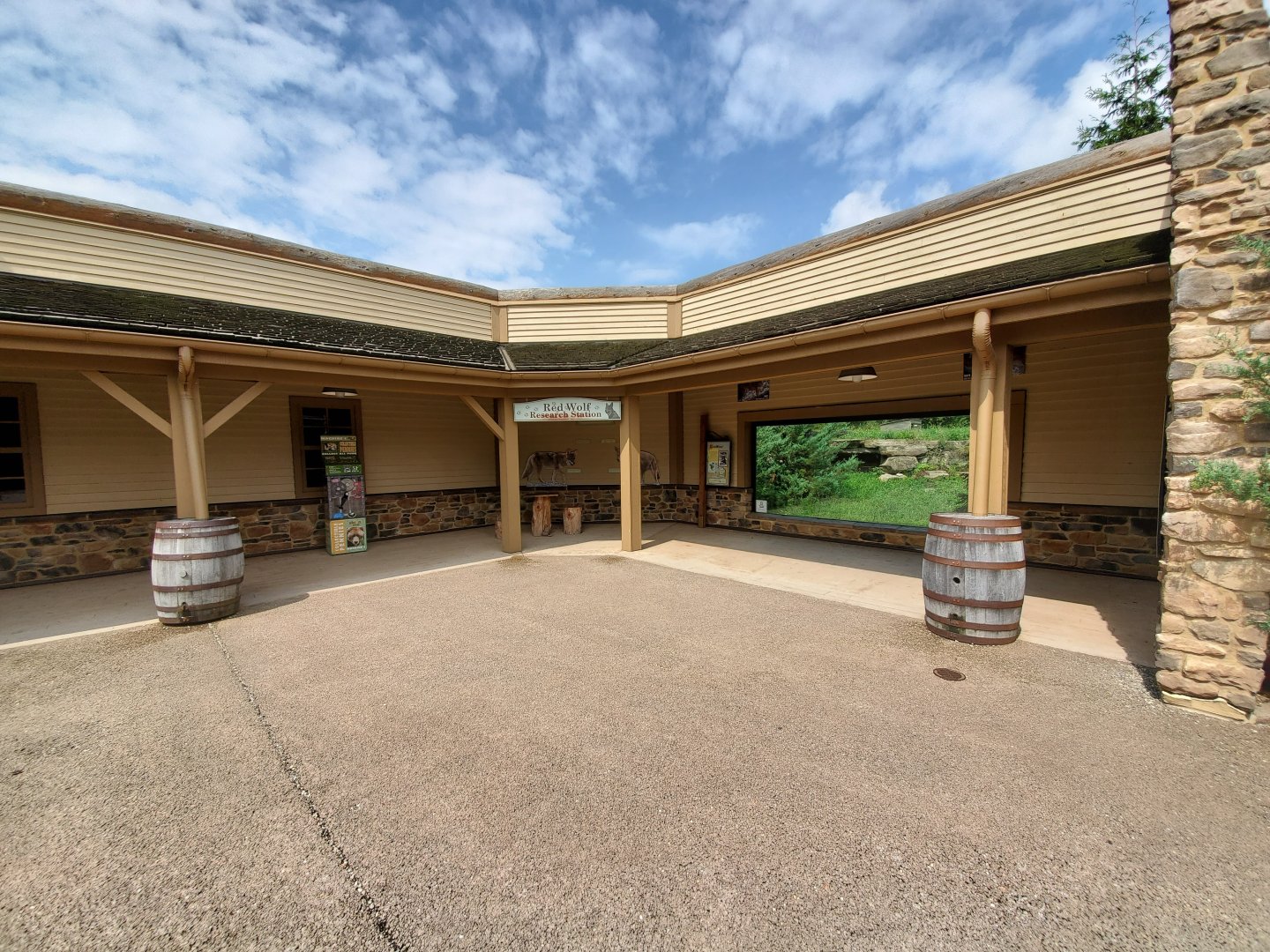 Sep. 2019 - Grizzly Ridge - Red Wolf Viewing