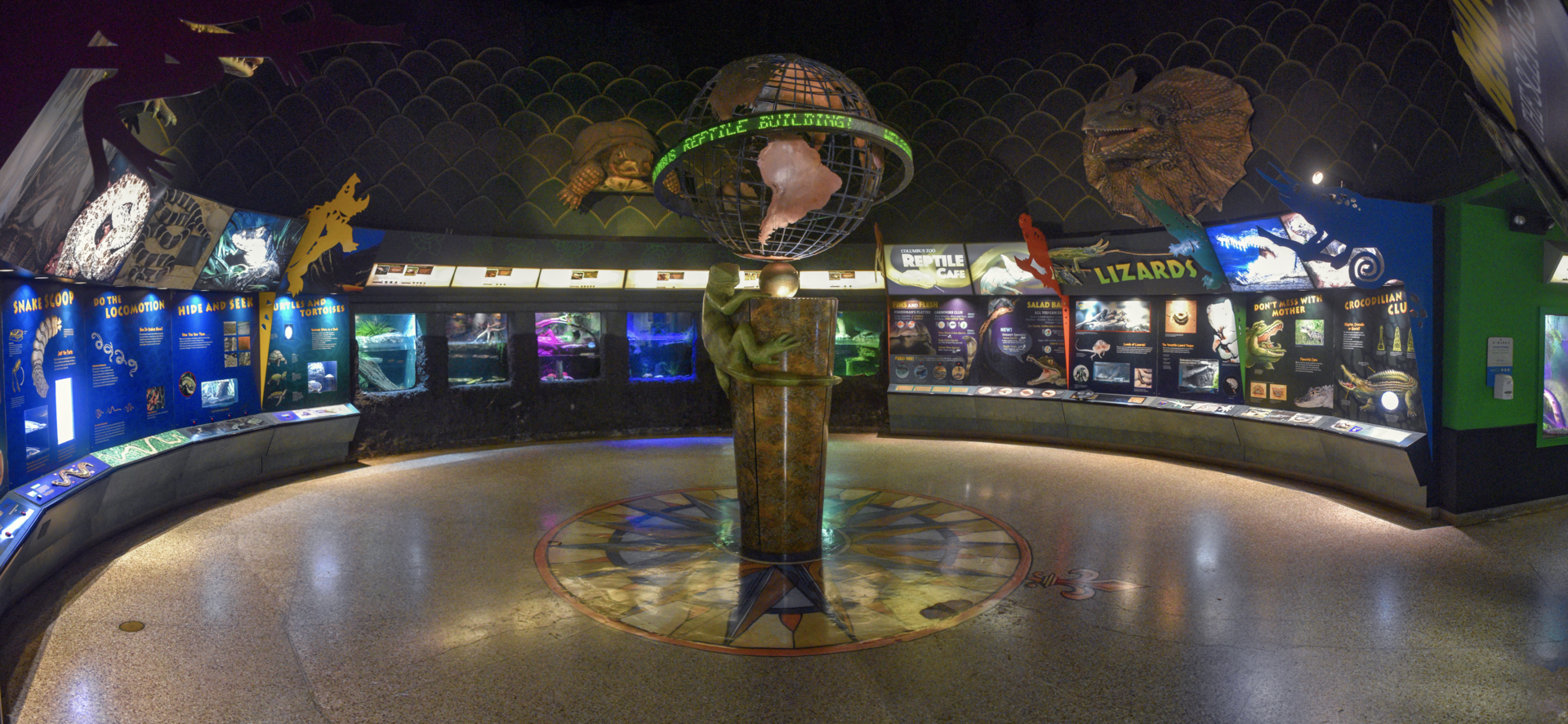 Sep. 2023 - Reptile House Plaza Panorama