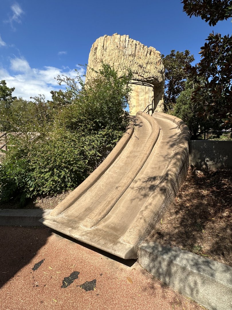 Sep. 2025 - Children’s Zoo - Slide