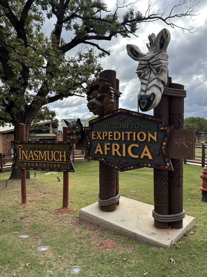 Sep. 2025 - Expedition Africa - Entrance Sign