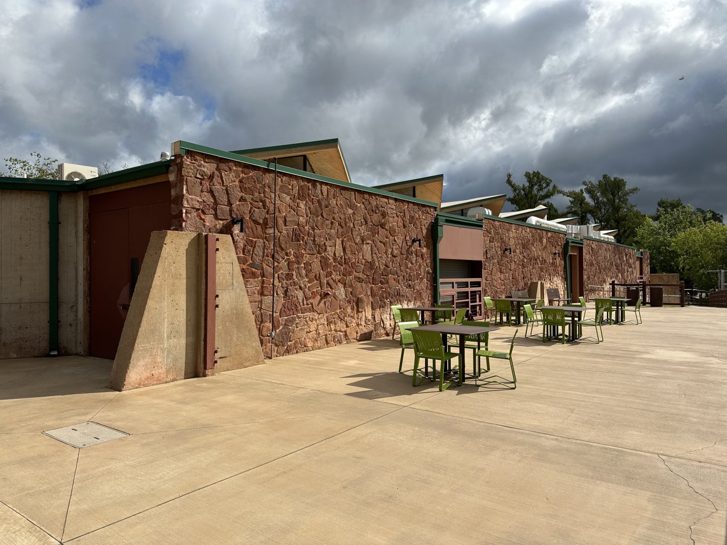 Sep. 2025 - Expedition Africa - Pachyderm House (exterior)