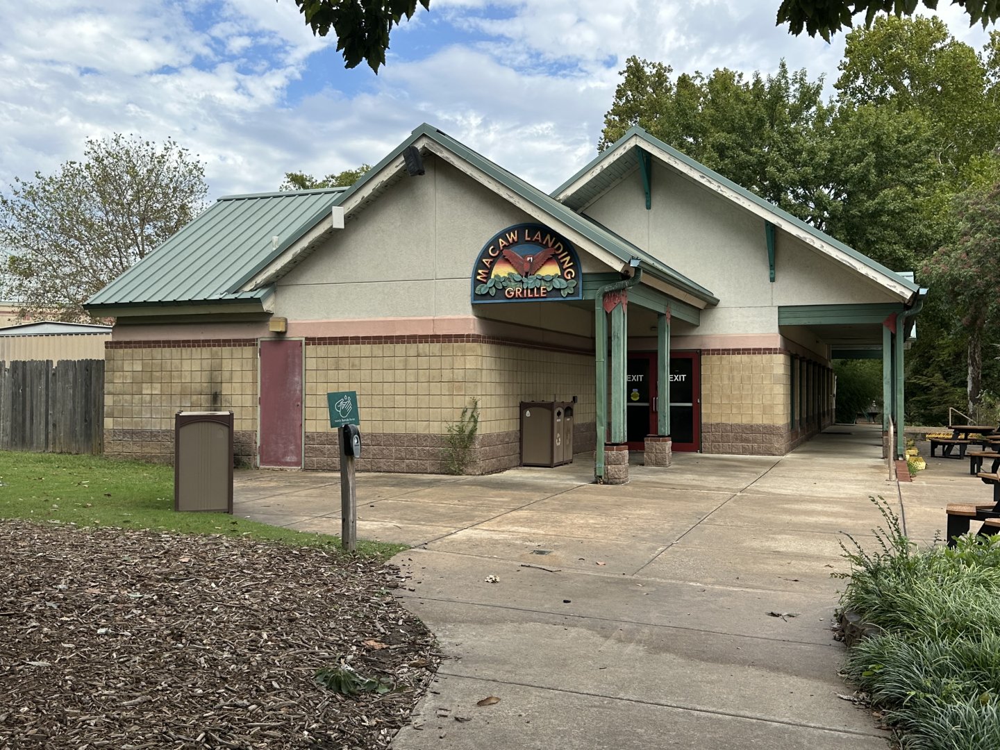 Sep. 2025 - Macaw Landing Grille (2)