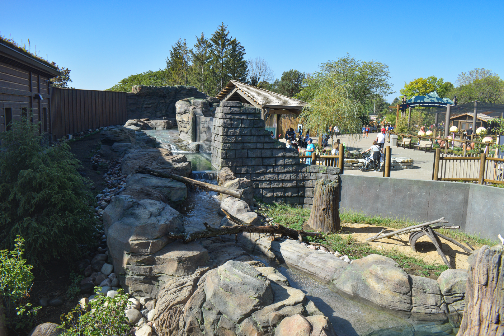 Sep. 2025 - NEW! - North America Trek - River Otter Exhibit