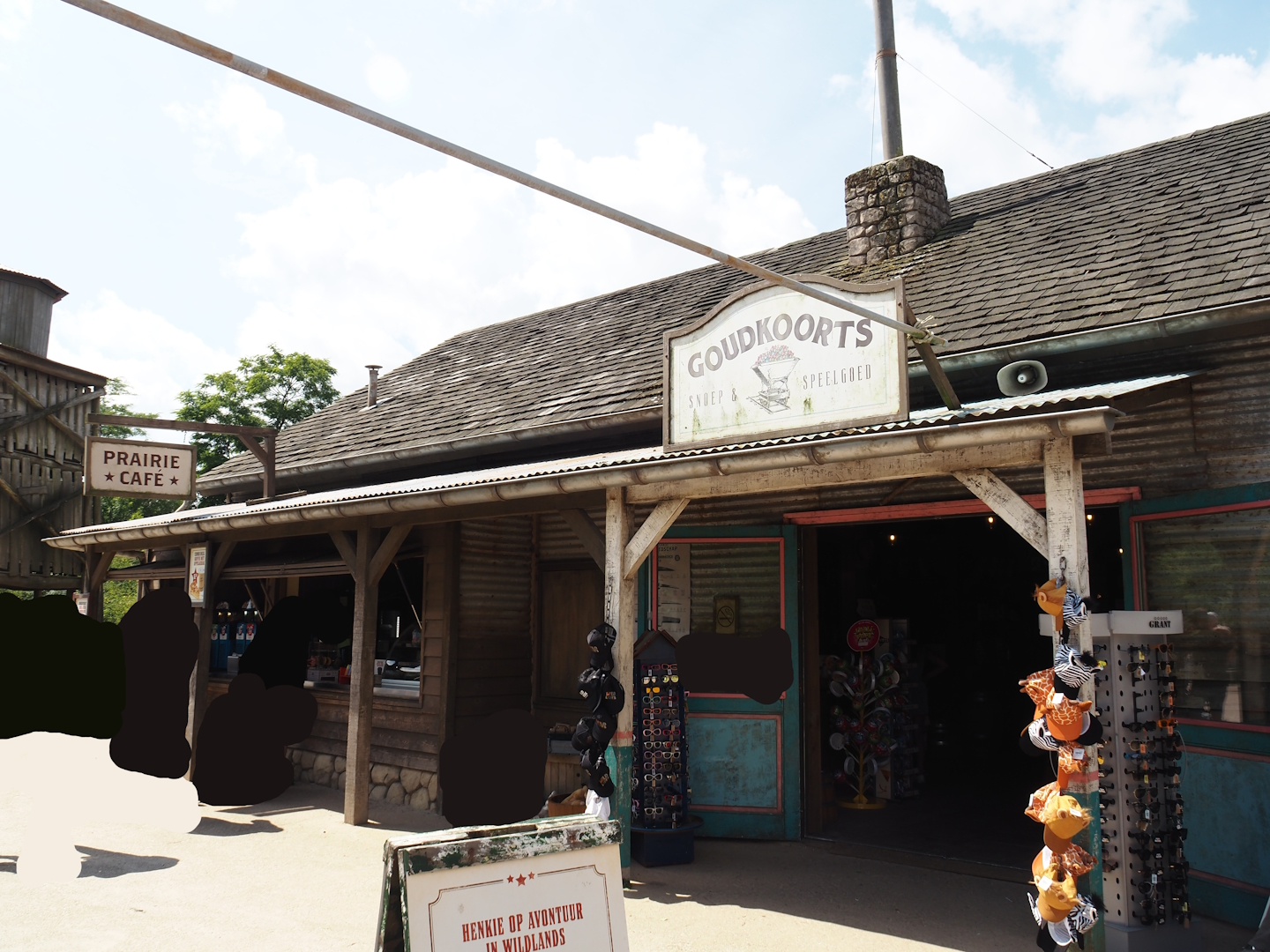 Serenga - Prairie and gold rush themed gift shop and food and drinks stand, 2024-06-23