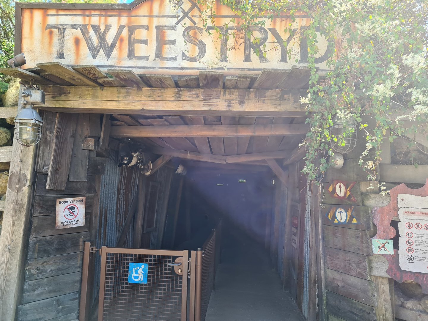 Serenga - Tweestryd entrance