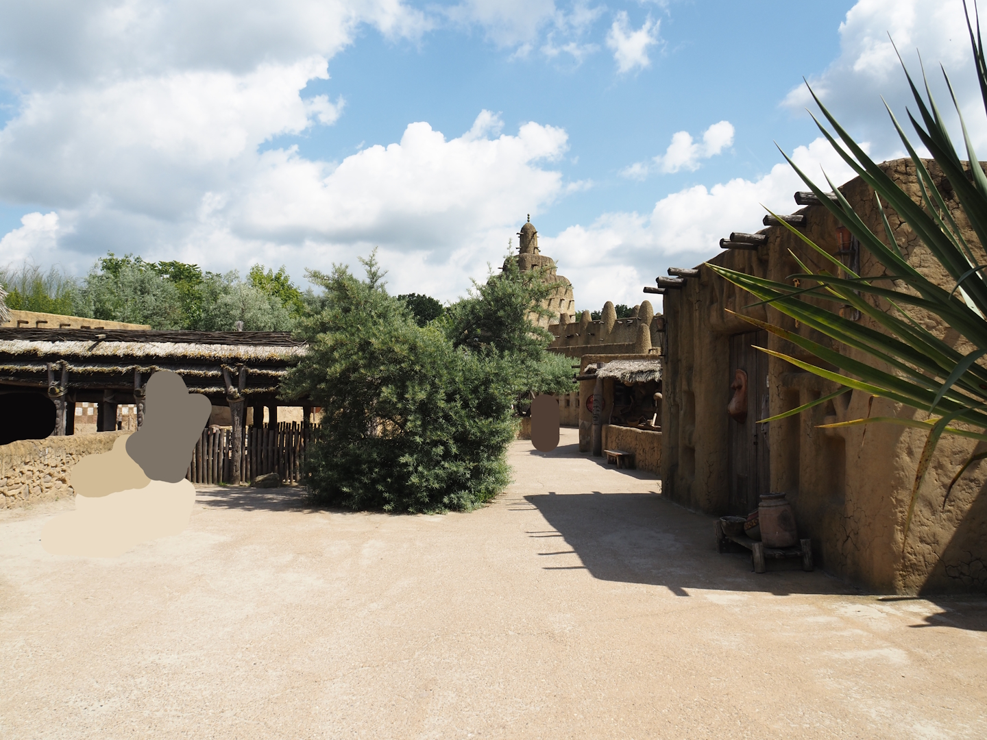 Serenga - View in Dogon Village, 2024-06-23