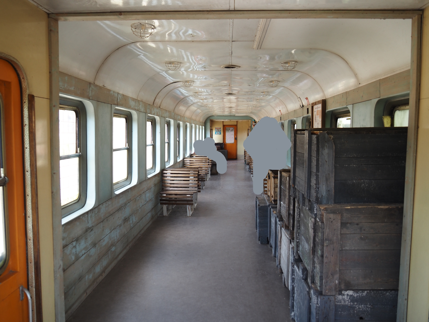 Serenga - View inside derailed train viewing area with poachers' hide-out theming, 2024-06-23