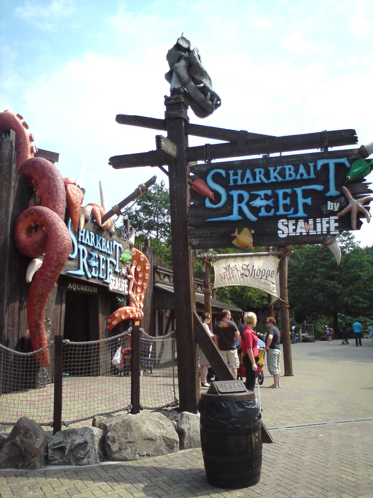 Sharkbait Reef by SeaLife @ Alton Towers, 26/06/10