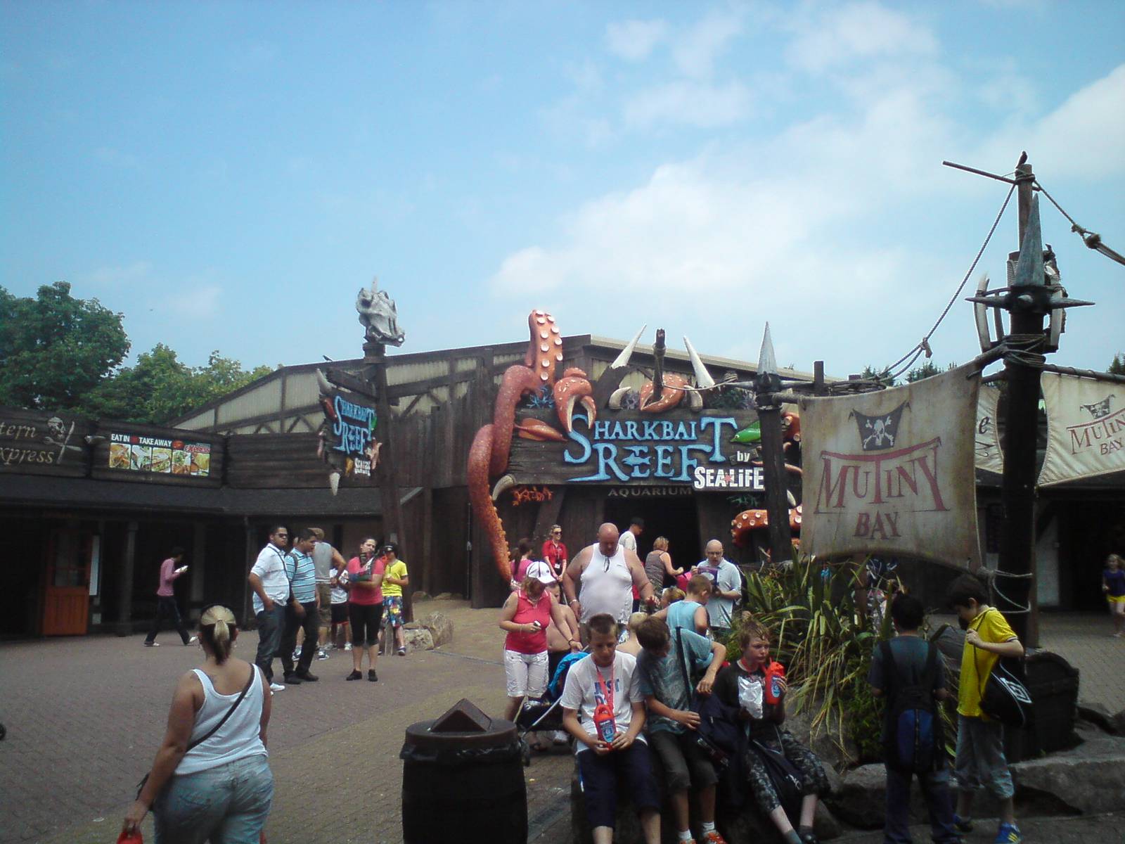 Sharkbait Reef by SeaLife @ Alton Towers, 26/06/10