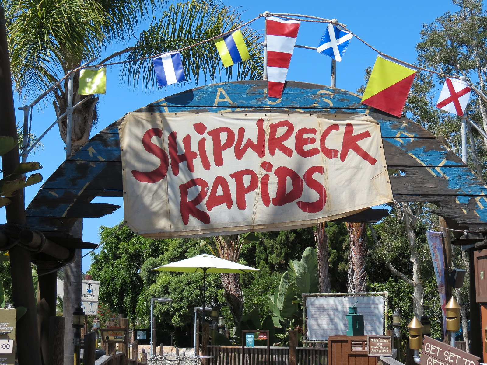 Shipwreck Rapids - Ride Entrance