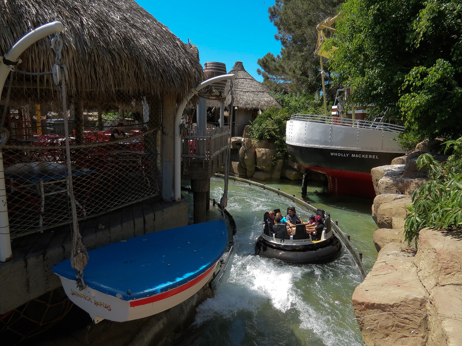 Shipwreck Rapids - Ride