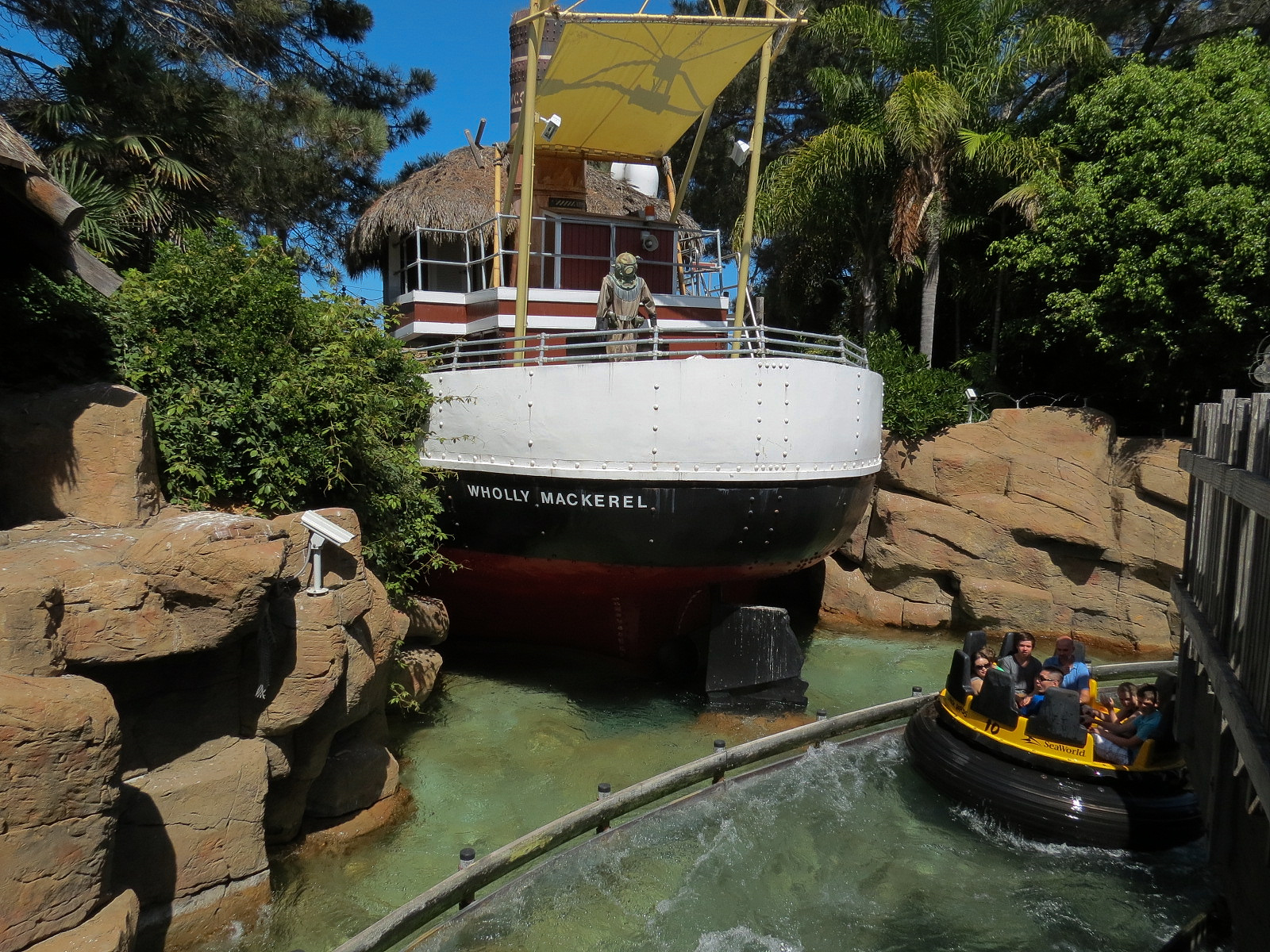 Shipwreck Rapids - Ride